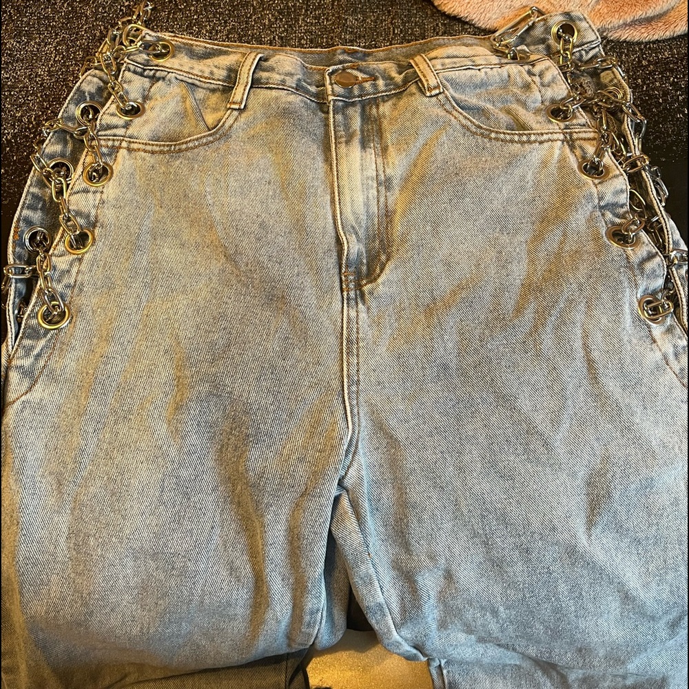 Chained Pants